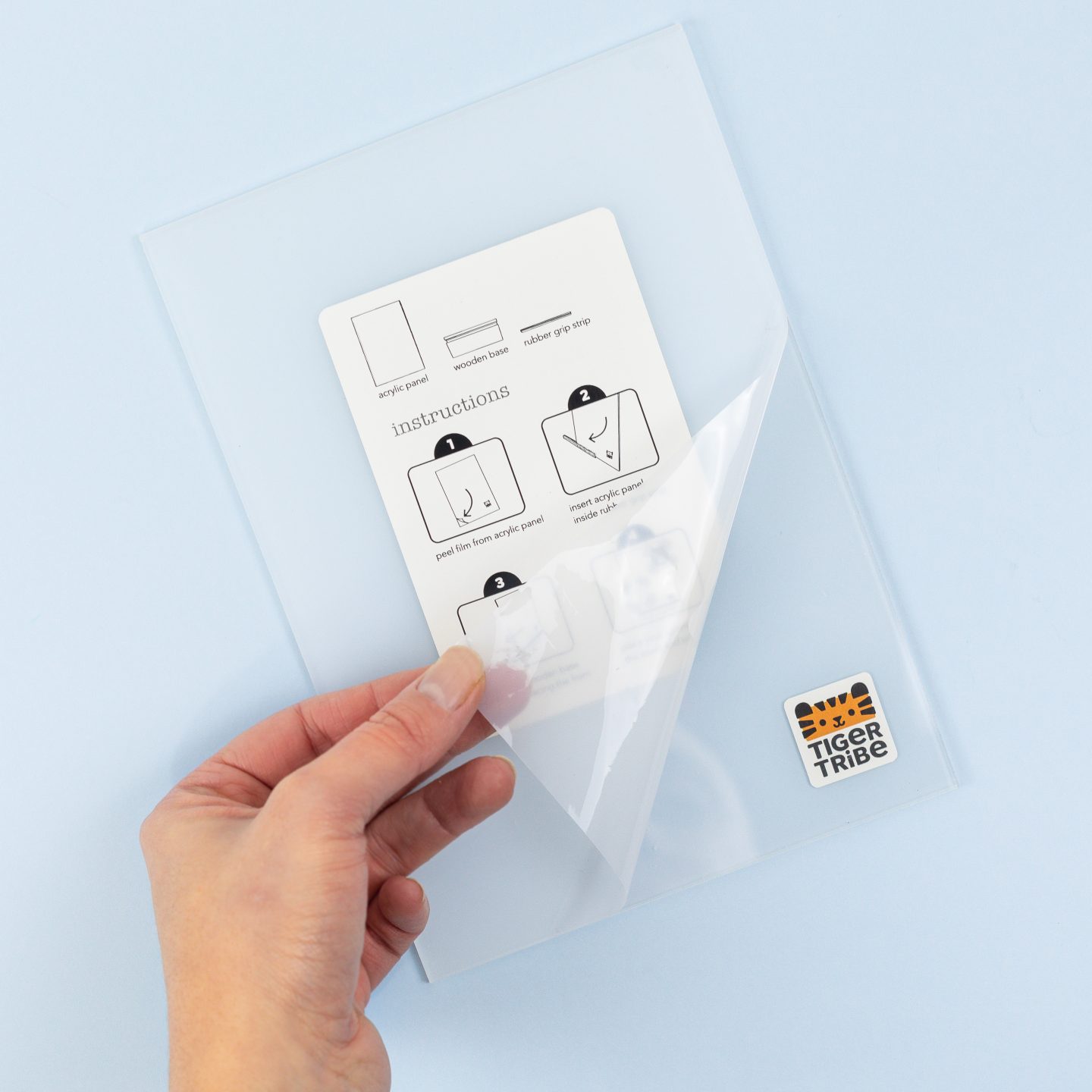 DS006-Spinner-Acrylic-Display-Stand_Pack_03b-1440x1440