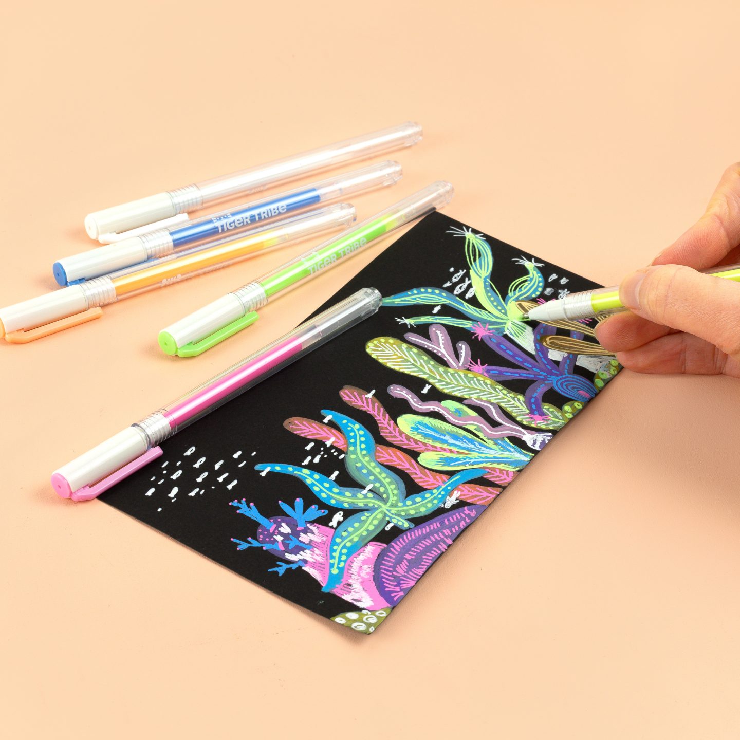S_7-0173-Neon-Fine-Tip-Paint-Pens_11b_2-1440x1440