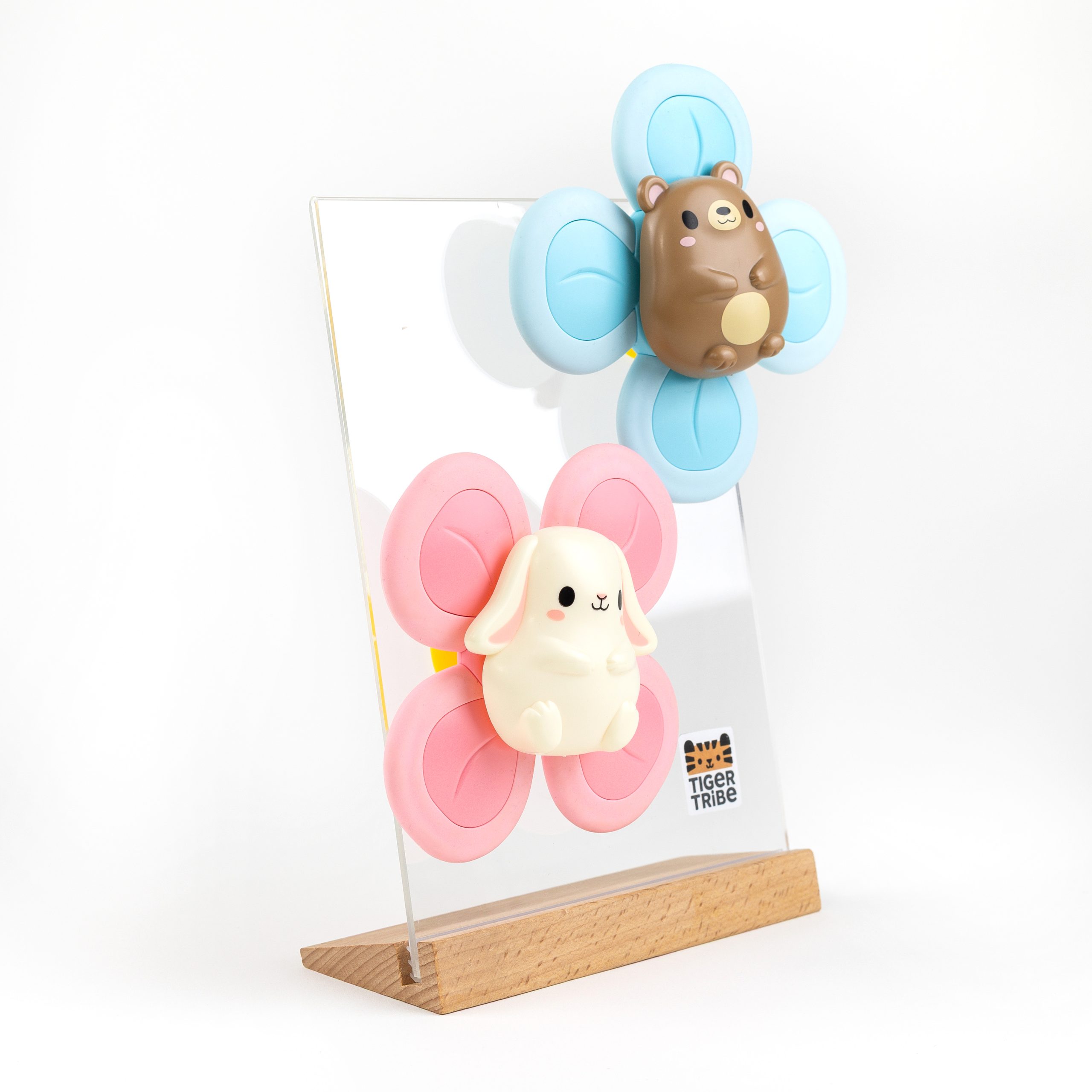 Spinner-Stand-02-scaled-2