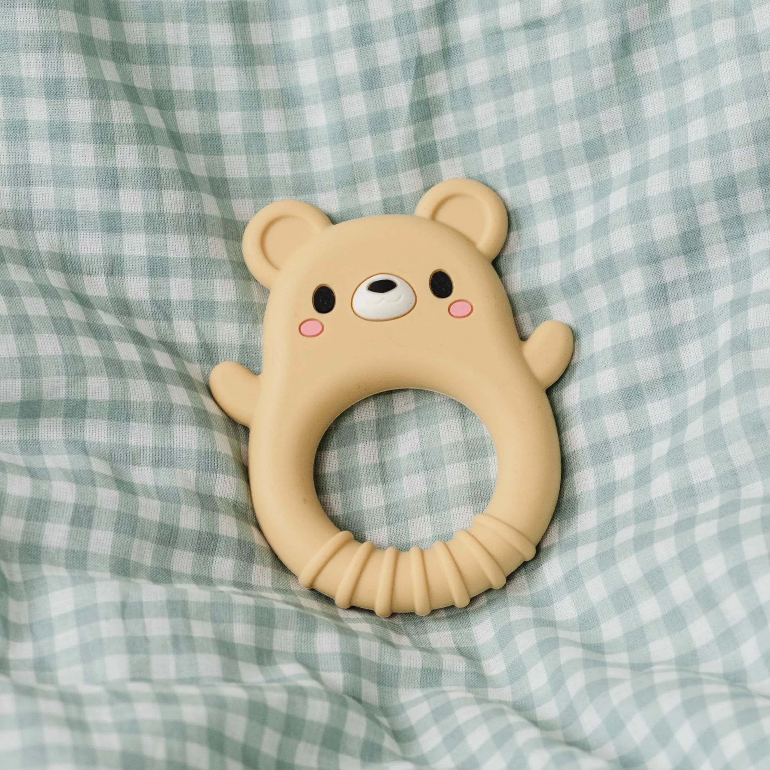 TBT_1-1045 Silicone Teether Bear_11b_sq-preview